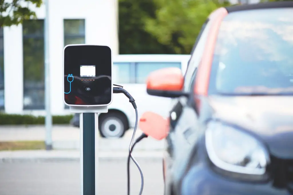 How do electric cars help the environment?