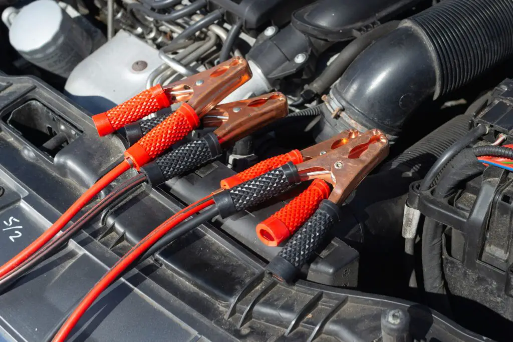 How to jumpstart a car with jumper cables?