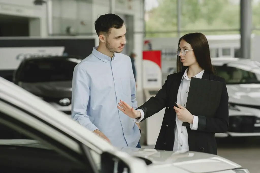 Do car dealerships take cash for down payments?